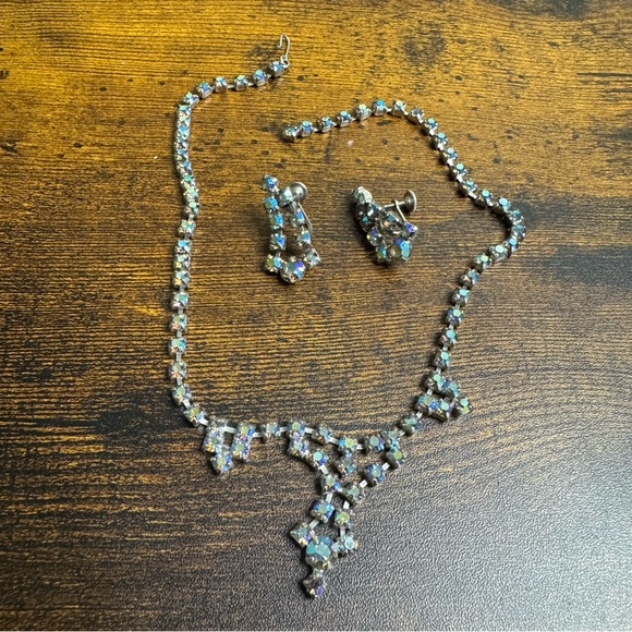 Coro Blue AB Crystal Set Choker Necklace Screw Back Earrings Demi Parrure - Picture 7 of 16